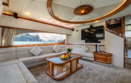 FERRETTI 80FT SOFIA