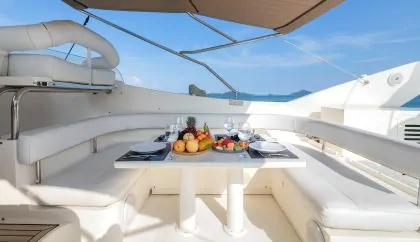 FERRETTI 80FT SOFIA