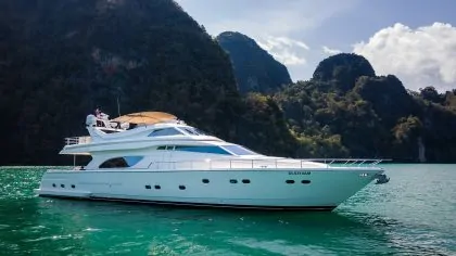 FERRETTI 80FT SOFIA