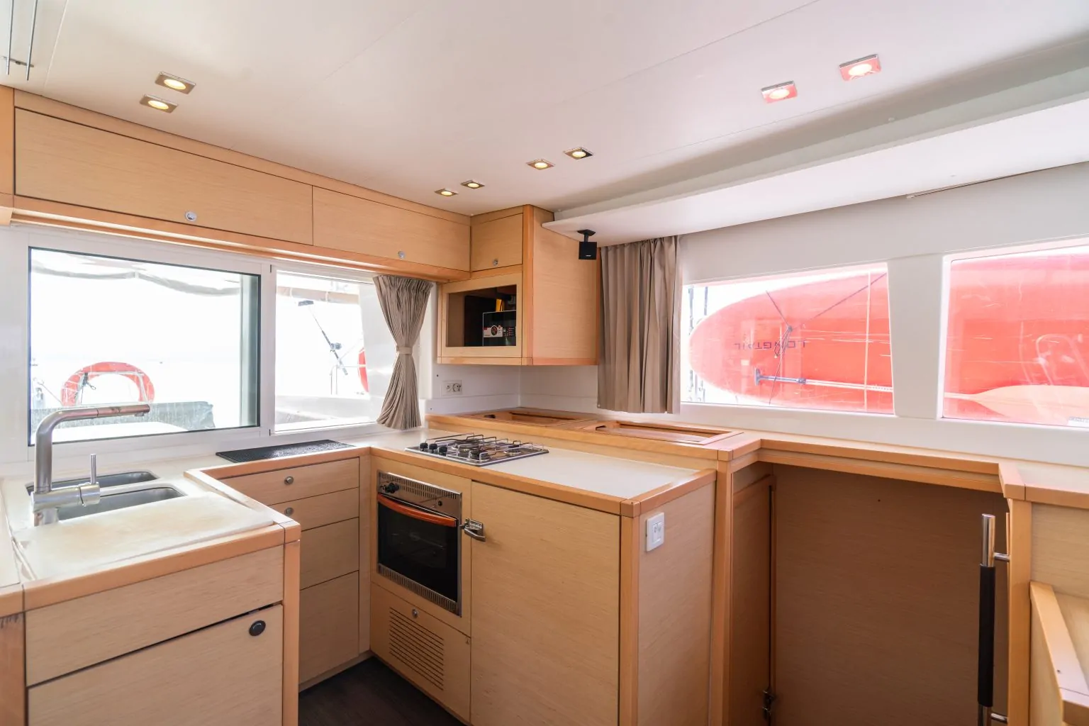 Катамаран OCEANLAND 45FT